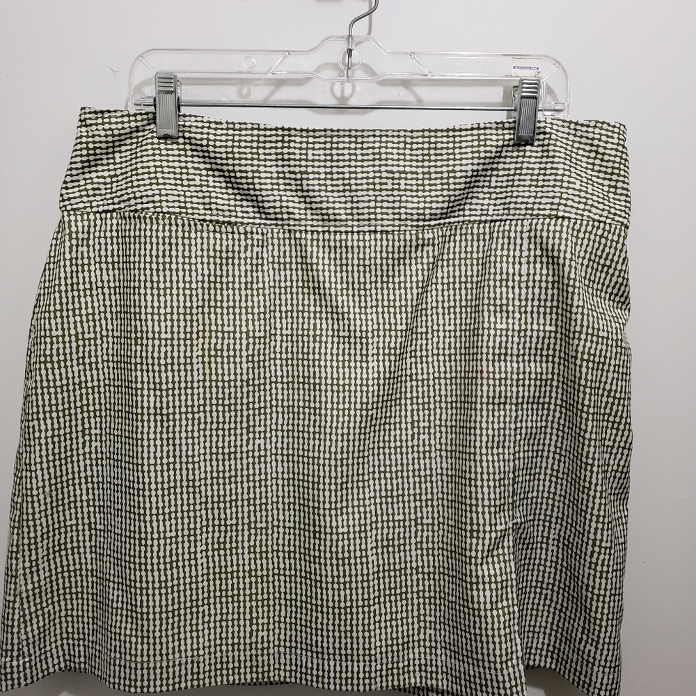 IZOD, ladies golf skort,  size 14